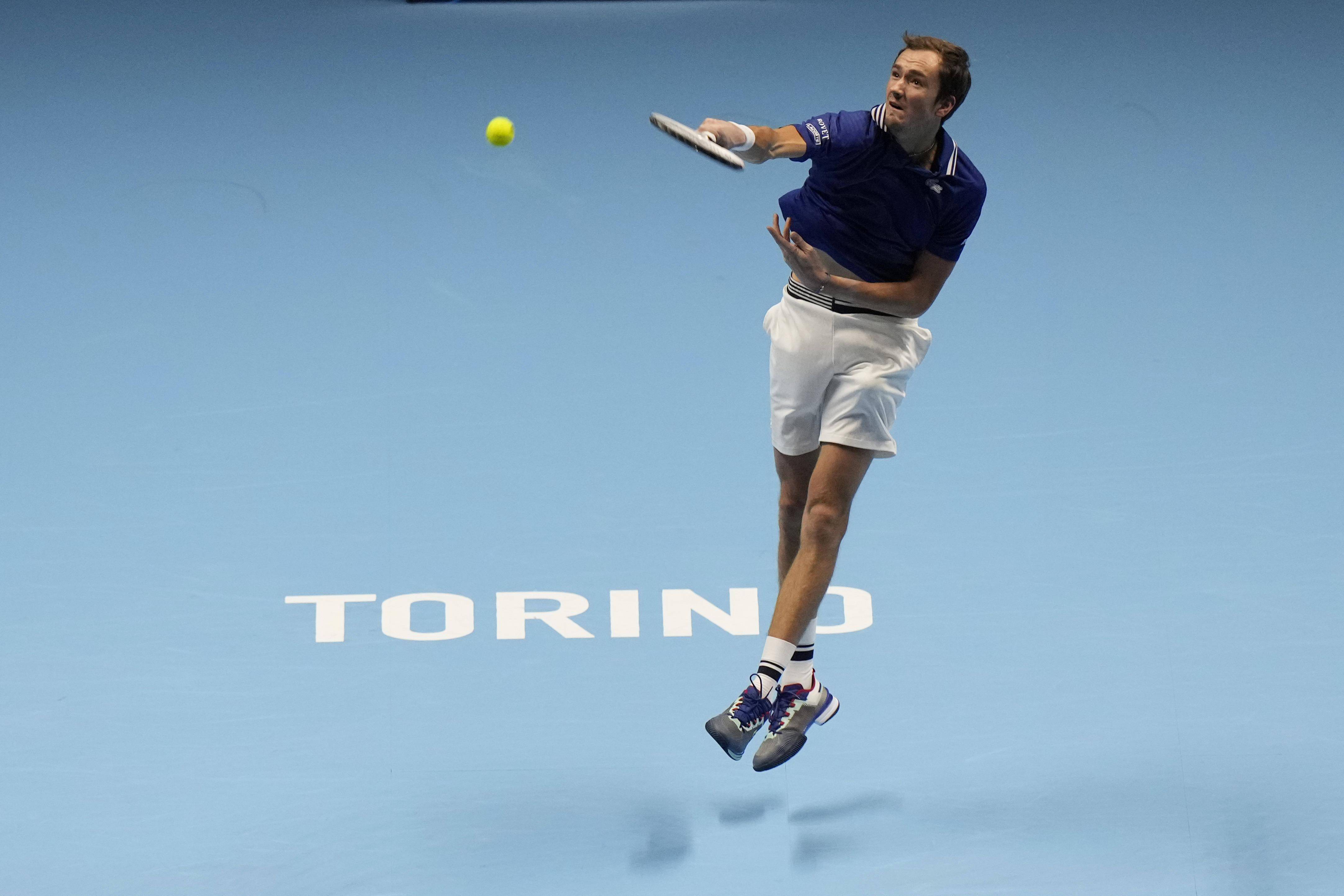 澳大利亚网球队逆转世界网球队，梅德韦杰夫关键制胜