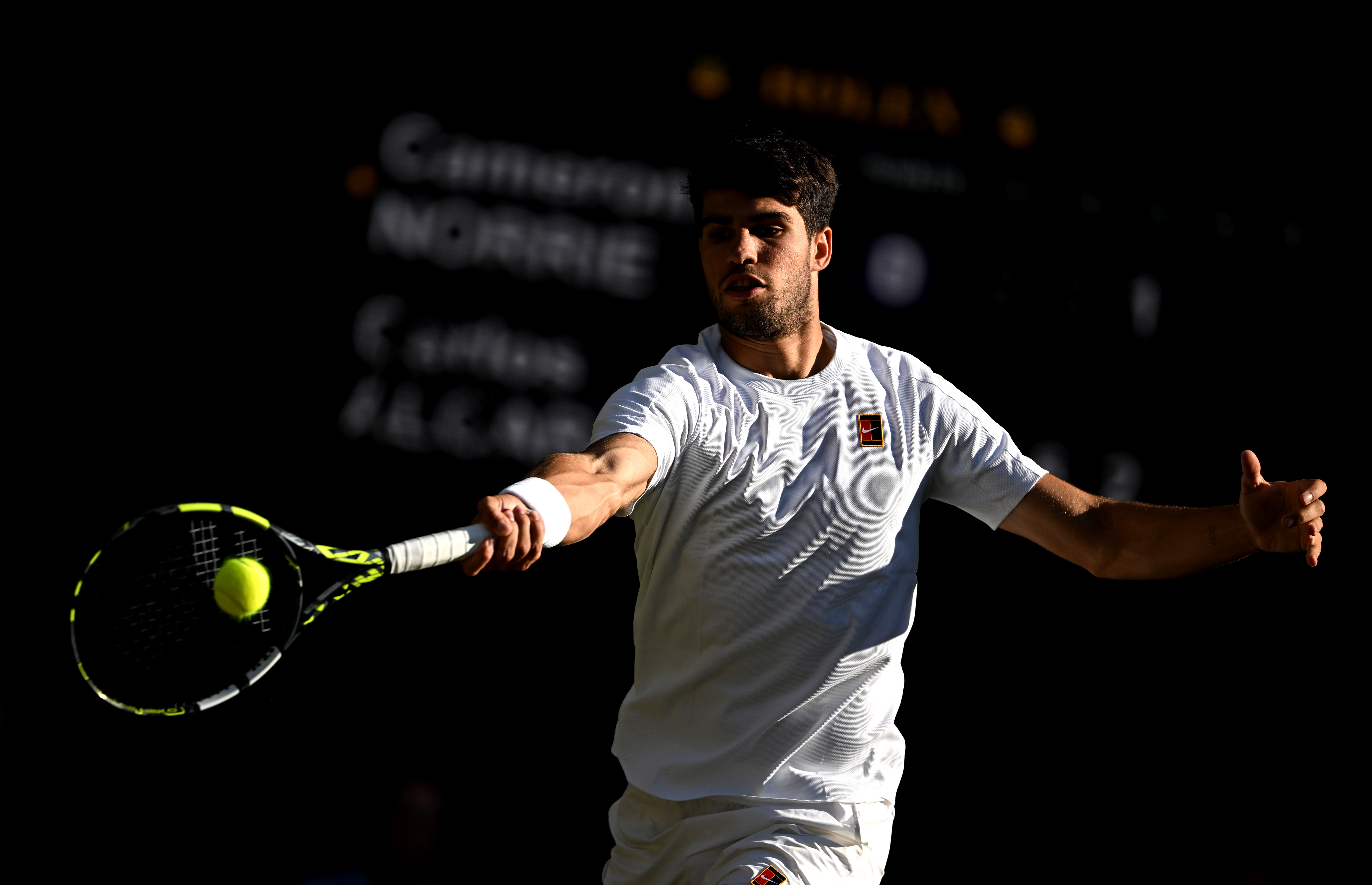 温网翻盘年终总决赛，阿尔卡拉斯惊艳四座