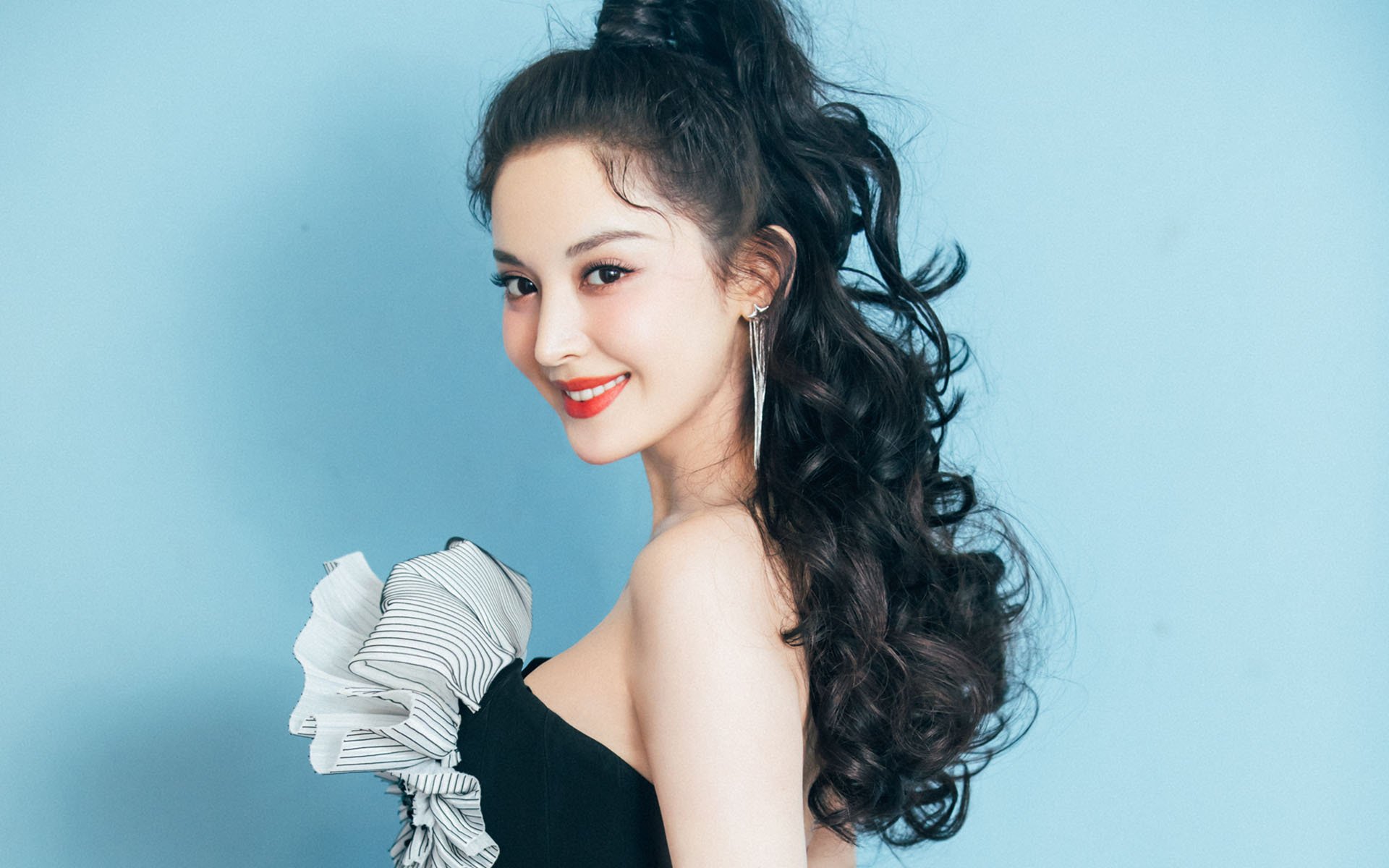 替补奇兵改写剧本，德国轻取丹麦，马琳高光表演锁定胜局