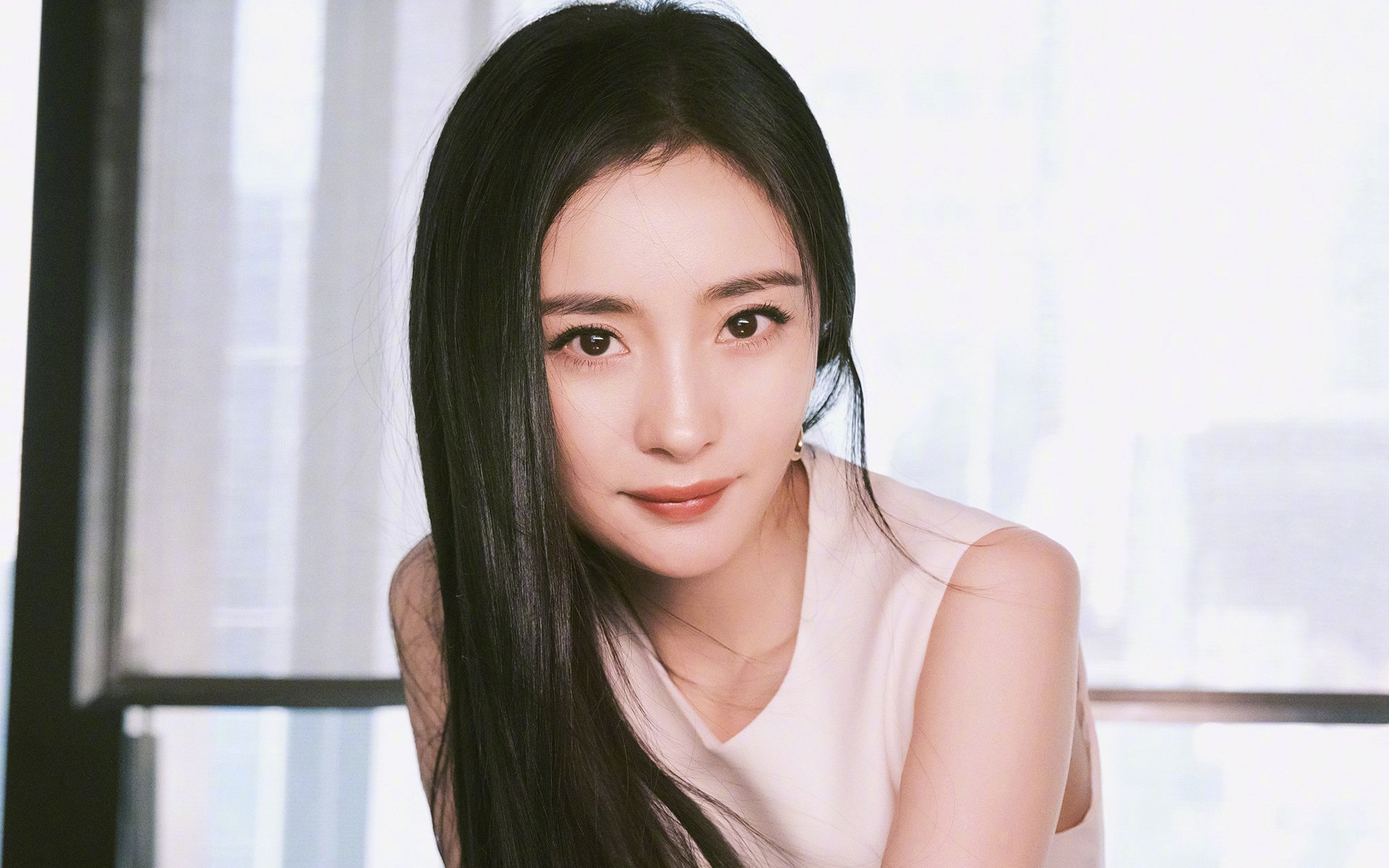 绝杀时刻，阿隆索关键制胜，红牛车队惊险力克迈凯伦