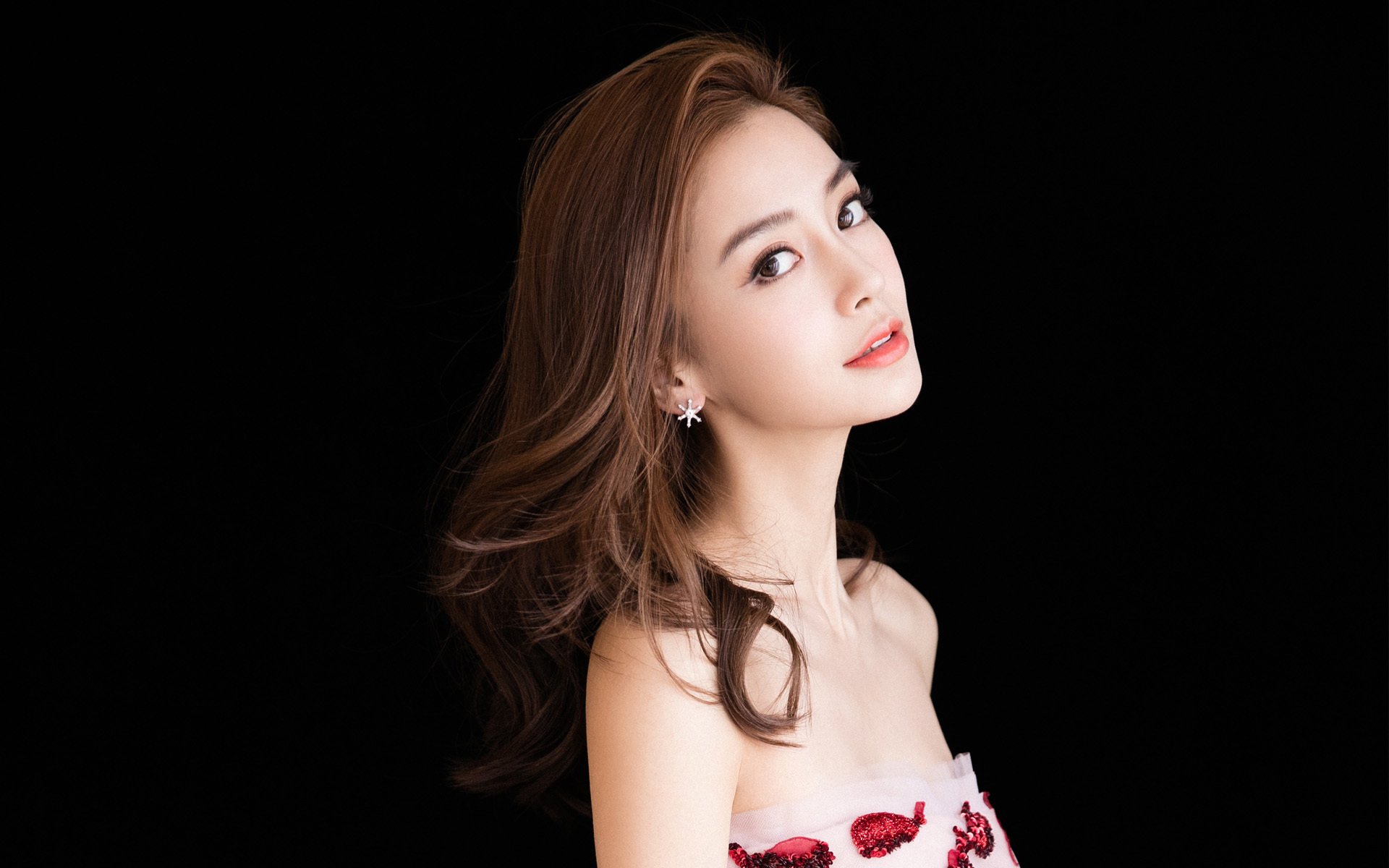 孤星闪耀难救主，当奥恰洛夫扛起全队，日本队如何用整体险胜个体