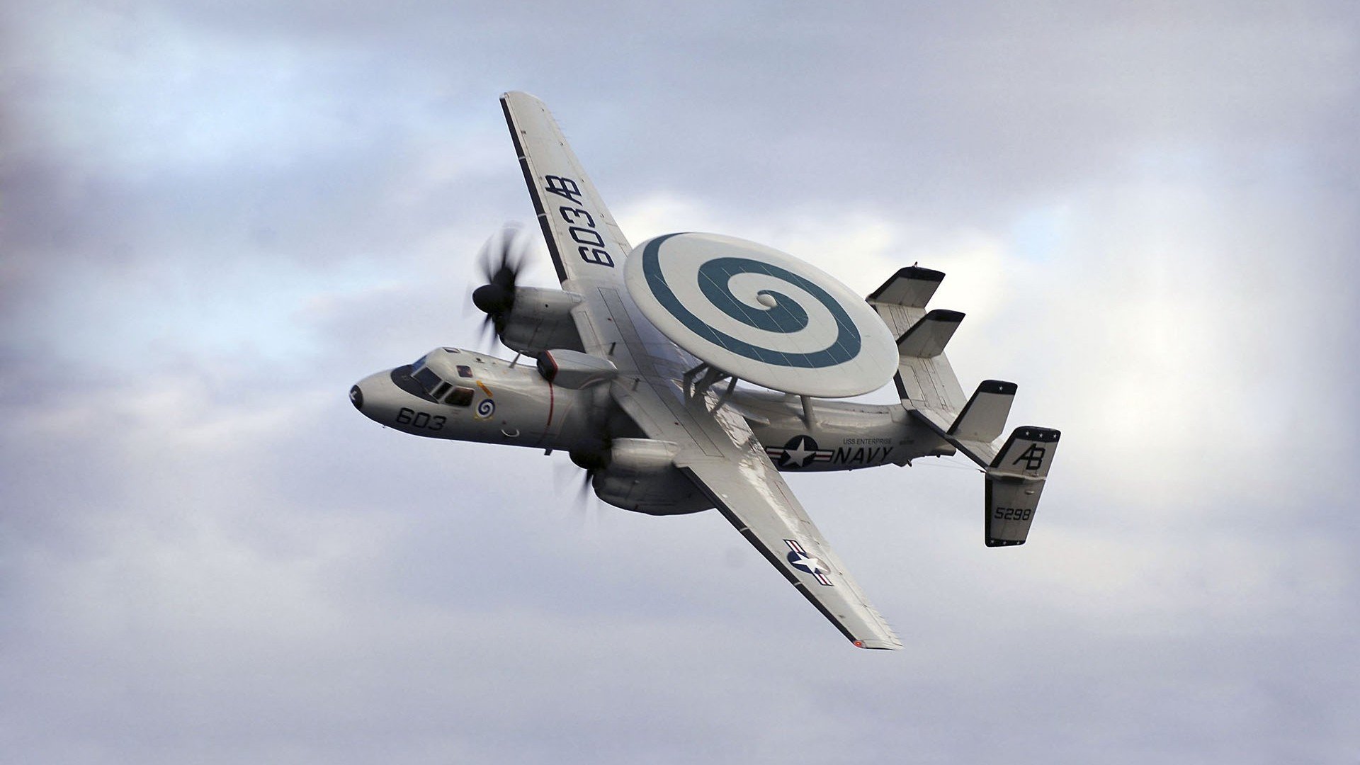 爱游戏下载-暮年莱万的世界杯独舞，一场39岁的完美残酷美学