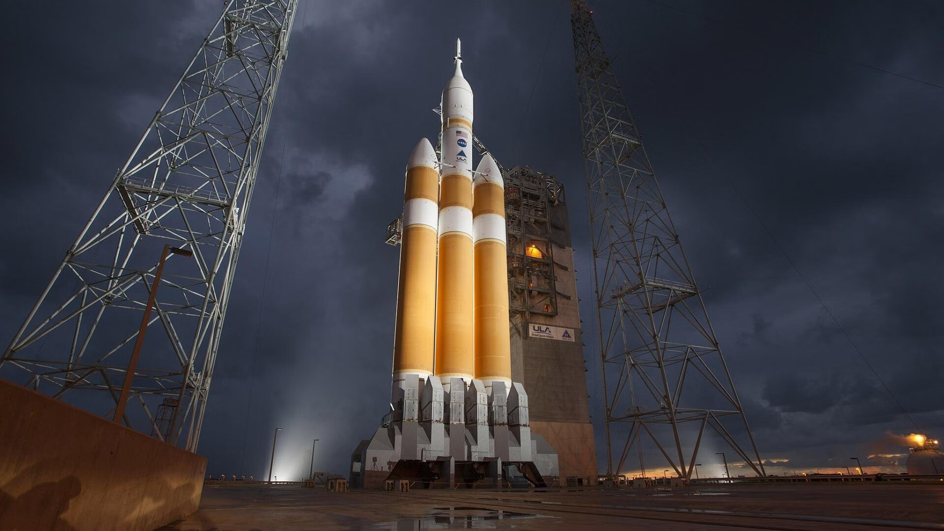 爱游戏大厅-火箭双线冲击，F1银石决战与CBA速攻风暴