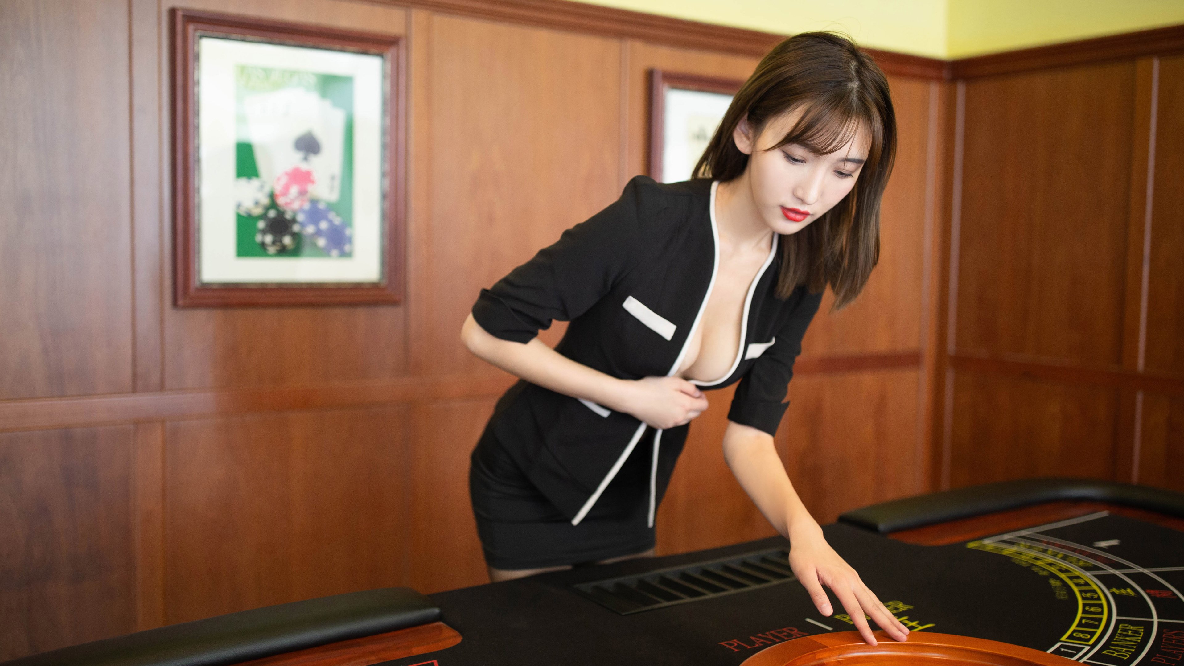 爱游戏娱乐-当巴林赛道化身绿茵场，京多安的中场哲学如何照亮F1揭幕战之夜