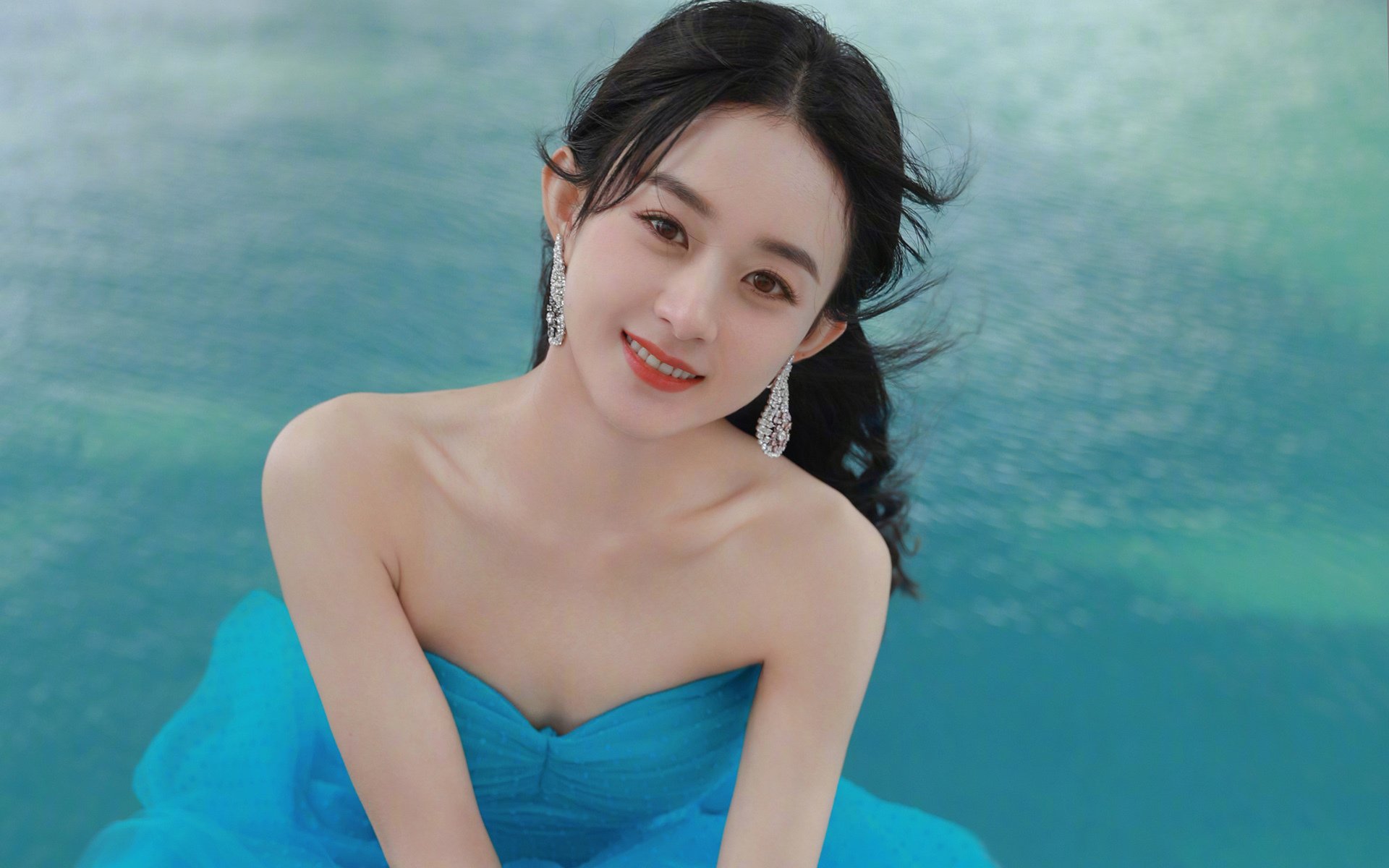 铁卫破局，银河战舰突围，当范戴克用实力正名时，皇马在硬仗中告诉世界何谓底蕴