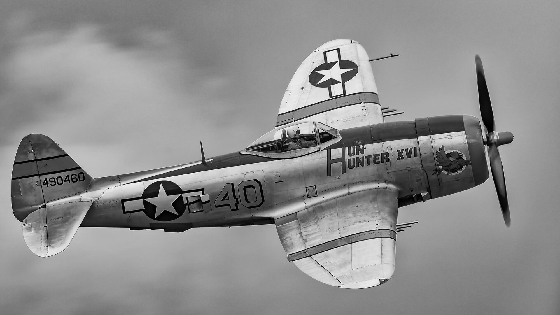 爱游戏tv-苏亚雷斯数据全面爆炸，F1街道赛之夜的暗涌与轰鸣