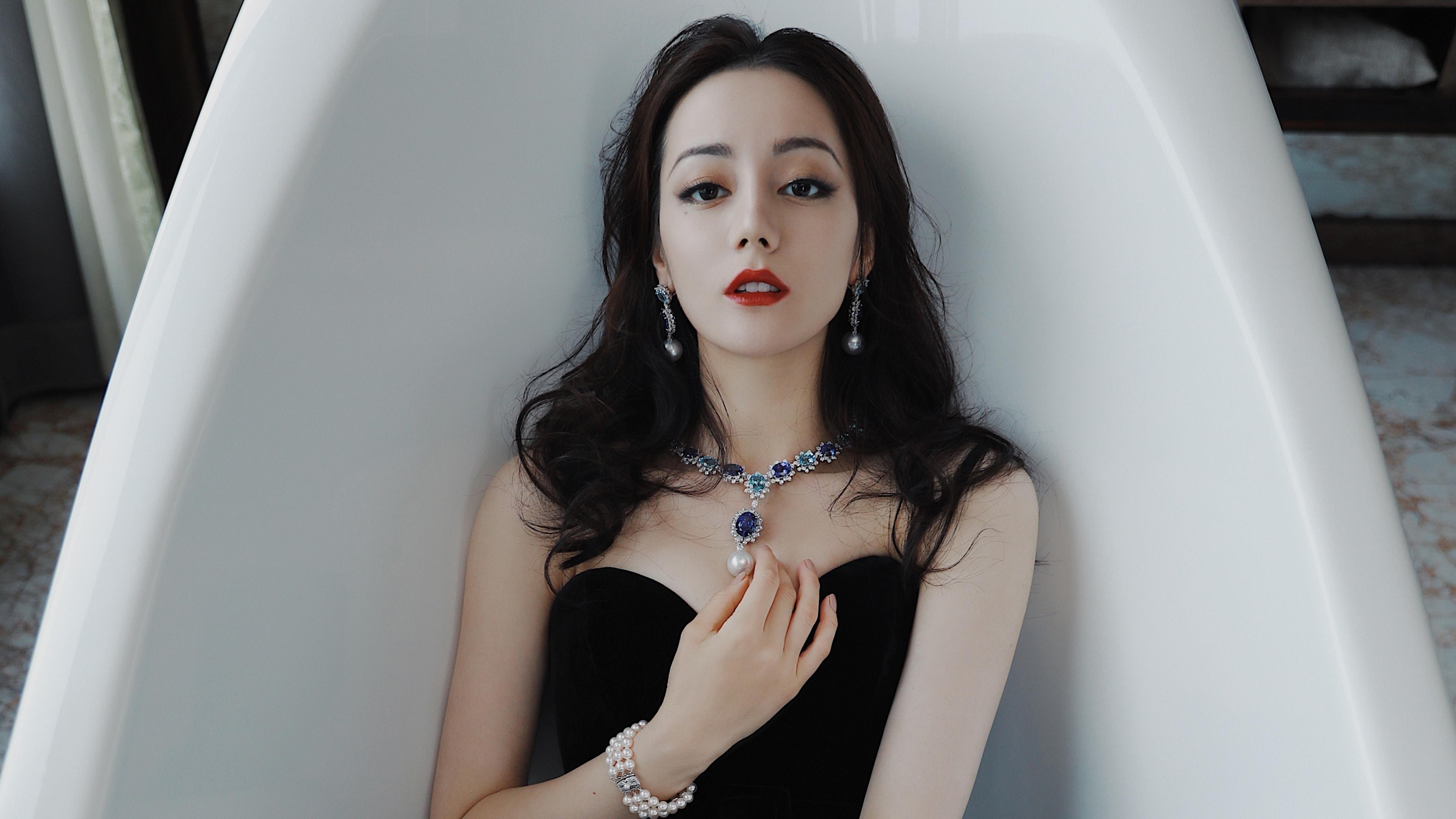 爱游戏官方入口-引擎轰鸣中的一击，当F1遇上街头足球